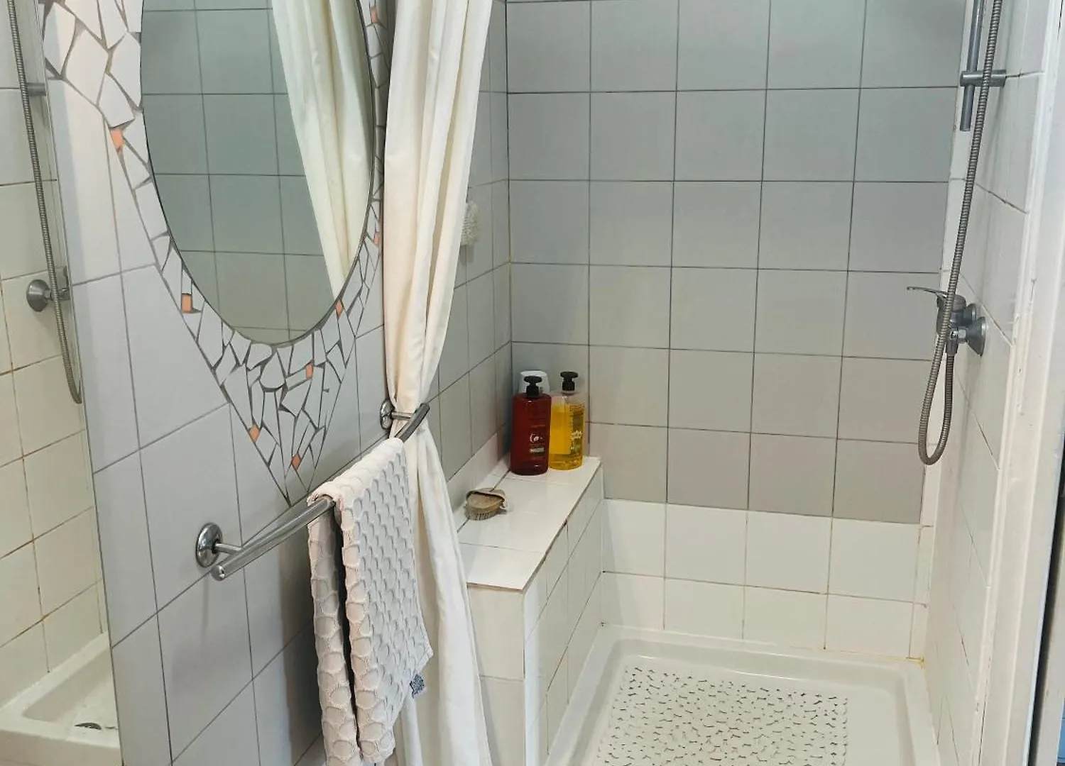 Homestay Chambre Chez L'Habitant, Pierre Paris