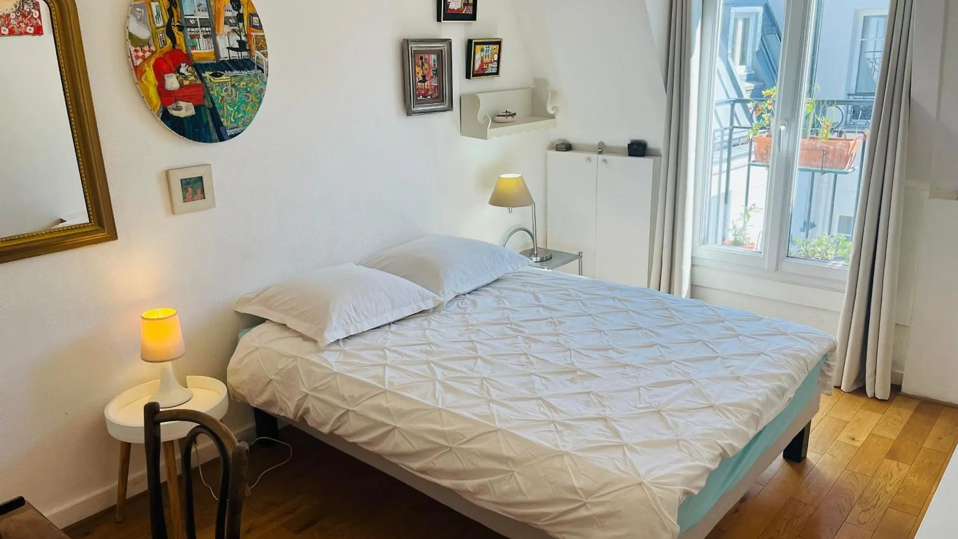 Chambre Chez L'Habitant, Pierre Paris 0*,